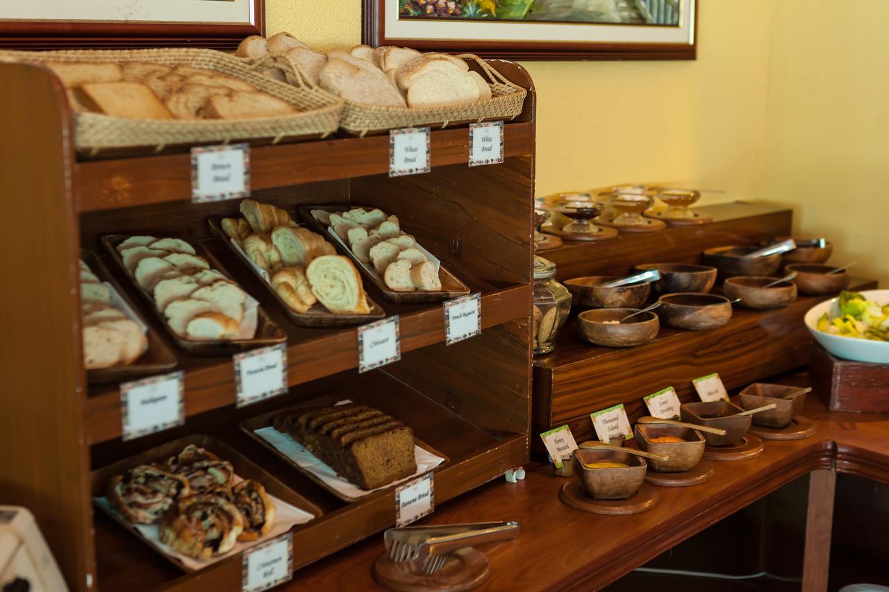 Breakfast At Monaco - Palais Boracay Hotel Manoc-Manoc Ngoại thất bức ảnh